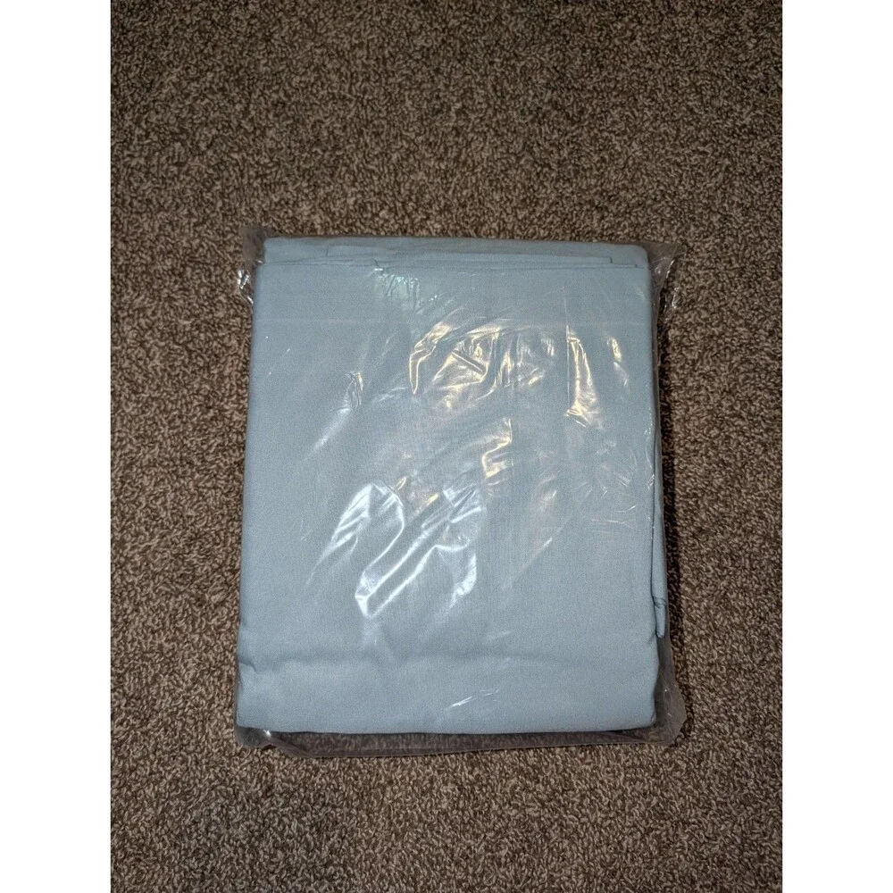 Amazon Basics Microfiber 4-Piece Bed Sheet Set Spa Blue Breathable - Full Size